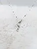 collier or blanc avec un pendentif serti d'un petit diamant d'environ 0,02ct or 750 millième (18 ct) 1,35g