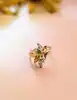 bague or sertie de 6 pierres de couleur et 4 petits diamants or 750 millième (18 ct) 3,75g