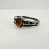bgac bague chevalière avec pierre oeil de tigre ovale en acier argenté t67