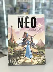 livre n.e.o. tome 1 - la chute du soleil de fer