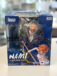 livre one piece - statuette figuarts zero extra battle nami lightning blast 17 cm