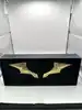 merchoid the batman aimant plaqué or 24 carats avec logo batman 2022 édition limitée avec boîte de présentation
