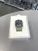 montre connectée huawei watch fit 5 bluetooth argent avec bracelet en fluoroélastomère blanc et vert