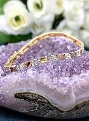 bracelet articulé en 2 ors motifs rectangulaires pavés de petits diamants or 750 millième (18 ct) 13,21g
