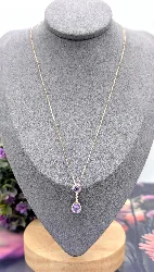 collier en or rose orné des oxydes et améthystes pendantes or 375 millième (9 ct) 2g