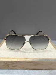 lunettes de soleil victoria beckham vbs132