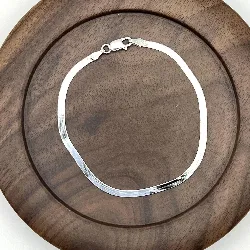 72218618 bracelet maille serpent l18 cm argent 925 millième (22 ct) 1,9g argent 925 millième (22 ct) 1,9g