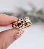 bague or motifs vidés éléphants en 3 ors or 750 millième (18 ct) 4,53g