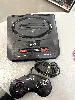 console sega megadrive 2 avec une manette