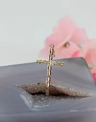 pendentif or croix limée or 750 millième (18 ct) 1,06g