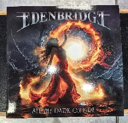 vinyle set the dark on fire