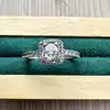 bague pandora halo carré scintillant  argent 925 millième (22 ct) 2,49g