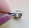 bague solitaire en platine et or centrée d'un diamant de 1,31ct avec certificat platine 900 millième (22 ct) 3,87g
