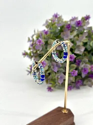 boucles d'oreilles creoles en émail et strass bleues