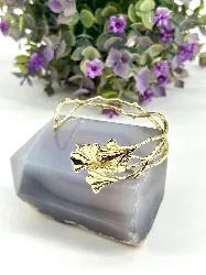 bracelet manchette motif feuille de ginkgo en acier doré