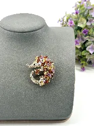 broche en forme d’hérisson pavée d'oxydes en métal doré