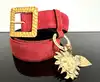 ceinture vintage yves saint laurent en cuir suédé rouge avec pendentif soleil et coeur, boucle martelée dorée taille 85/34