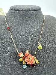 collier les néréides oiseau et fleurs