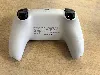 console sony ps5 digital edition avec une manette