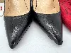 escarpins louboutin modèle decollete 554 en cuir noir