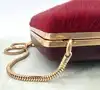 minaudière/pochette rigide marc by marc jacobs bordeaux avec chaîne dorée