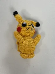 mini peluche pikachu style crochet