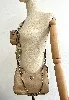 sac à chaîne prada re-édition 2005 en toile beige avec bandoulière et porte monnaie