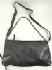 sac bandoulière zadig et voltaire rock en cuir noir souple avec ailes cloutées