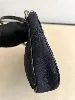 sac christian dior mini saddle vintage édition limitée 0405 en satin noir et broderies fleurs rouges