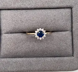 2972240 bague solitaire rond avec oxydes bleu et incolores t58
