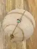 97393418 bracelet plaqué or 4 pierres verte bleue et roses l18 cm