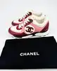 baskets chanel logo cc en cuir de veau bordeaux, blanc et rose