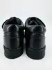 baskets chanel logo cc en cuir noir