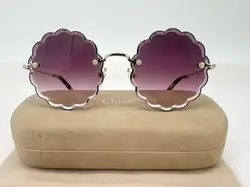 lunettes de soleil chloé rosie ce142s monture dorée et verres violet dégradé