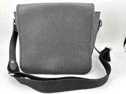 sac bandoulière louis vuitton messenger andrei en cuir taiga noir