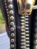 sac tote givenchy nightingale en cuir noir avec finition dorée