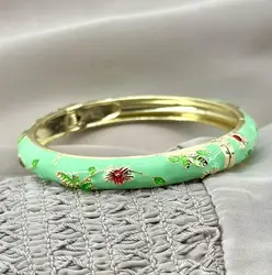 bracelet joncs en émail vert à motif floral