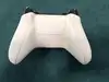 console microsoft xbox one s 1to blanche avec une manette