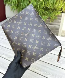 pochette / trousse de toilette louis vuitton en toile monogramme