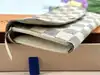 portefeuille louis vuitton emilie en toile damier azur