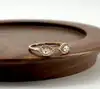 20015210 bague ouverte toi et moi ornée d'oxydes t56