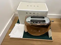 grille - pains 2 fentes 950w rose gold années 50 - tsf01rgeu - smeg