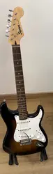 guitare squier by fender bullet stratocaster hss - brown