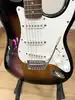 guitare squier by fender bullet stratocaster hss - brown