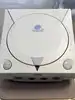 console sega dreamcast avec une manette
