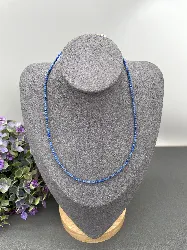 collier billes en pierre lapis lazuli d2mm et métal doré l40-46 cm