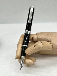 stylo plume lancel noir