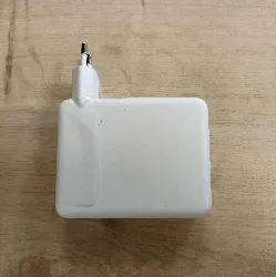 140w usb - c power adapter