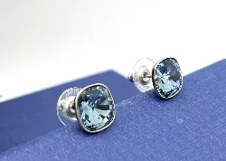 boucles d'oreilles/clous d'oreilles swarovski en cristal bleu taillé coussin