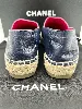 espadrilles / chaussures chanel en cuir navy logo cc couleur framboise